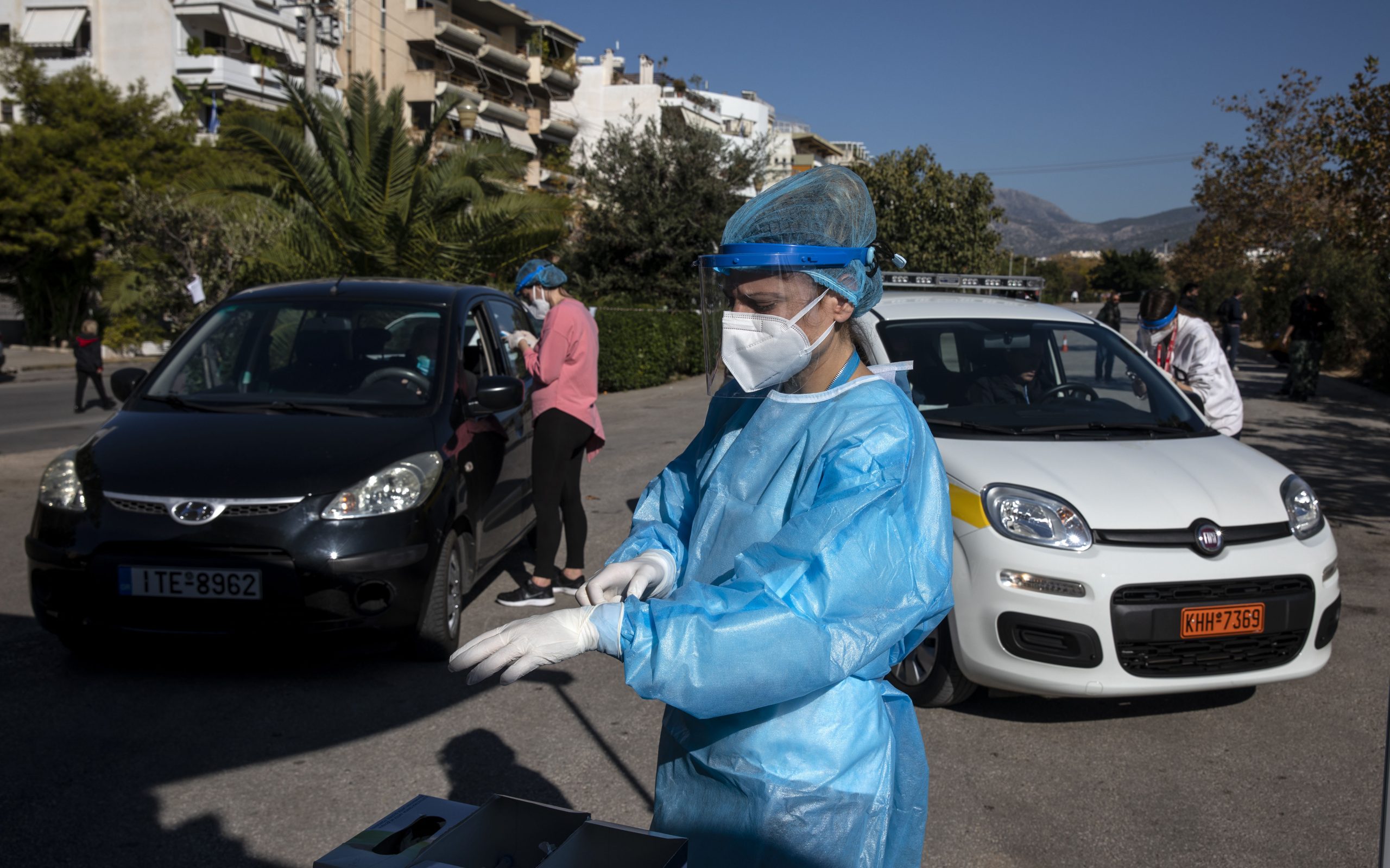 έτοιμο-το-πρώτο-ελληνικό-rapid-test-κορωνοϊού-561178681