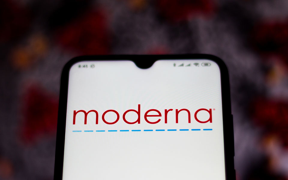 άμεση-συμφωνία-με-τη-moderna-θέλει-η-κομισιόν-561160546