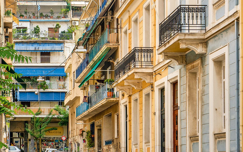 στην-κυψέλη-ευωδιάζουν-ακόμα-νεραντζ-561174169