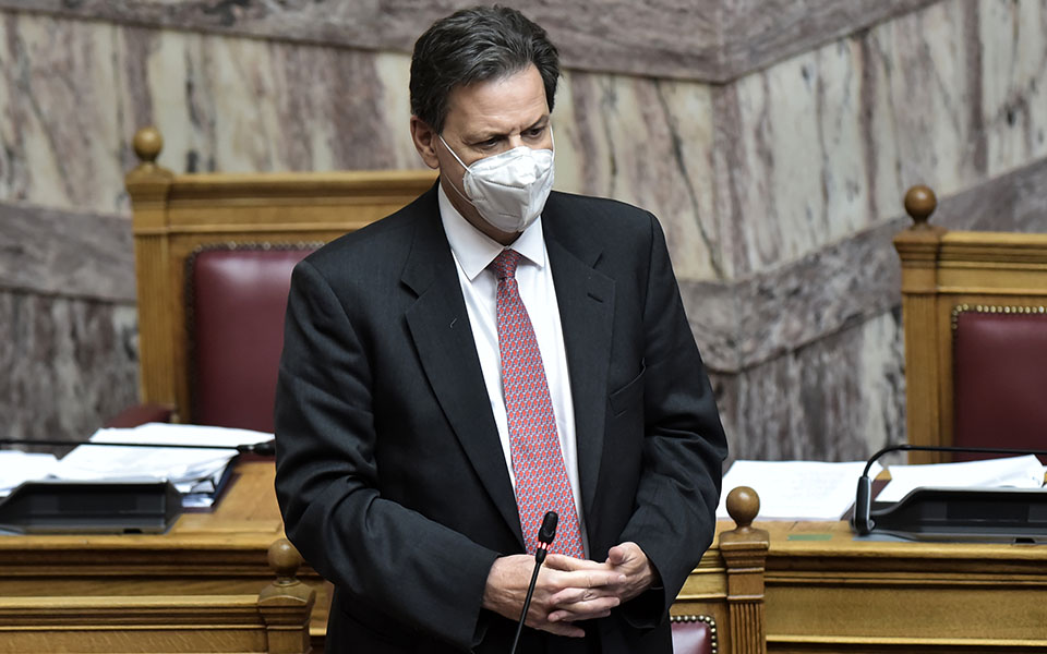 θ-σκυλακάκης-έχουμε-μπροστά-μας-έξι-δύ-561171796