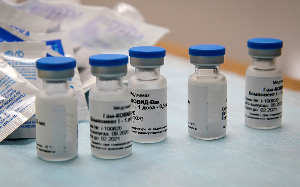 ρωσία-συνεχίζονται-οι-κλινικές-δοκιμ-561165181