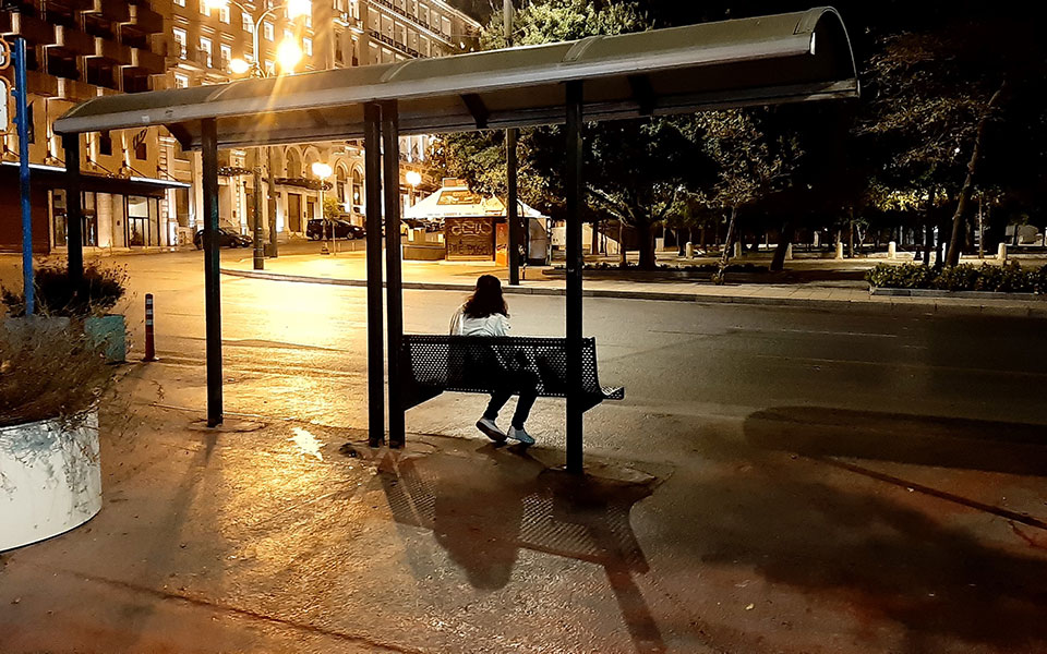 το-lockdown-της-νυχτερινής-αθήνας-μέσα-από-τη-561151828
