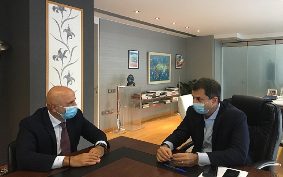 χ-θεοχάρης-έμπρακτη-στήριξη-στην-τουρ-561141742