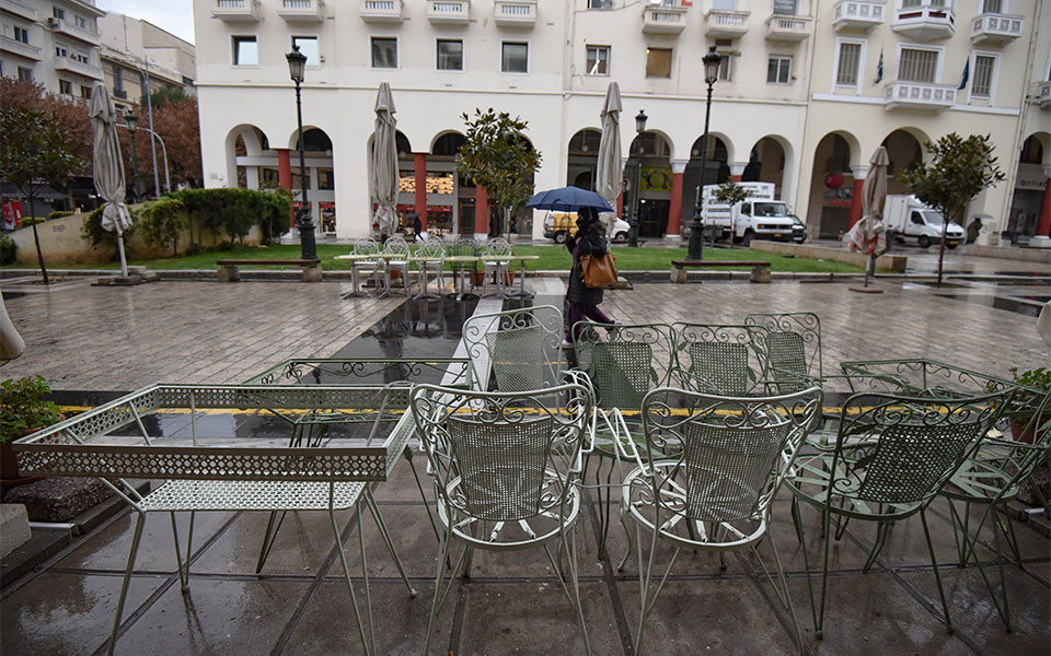 Και πάλι σε ρυθμούς lockdown η Θεσσαλονίκη (εικόνες)-2