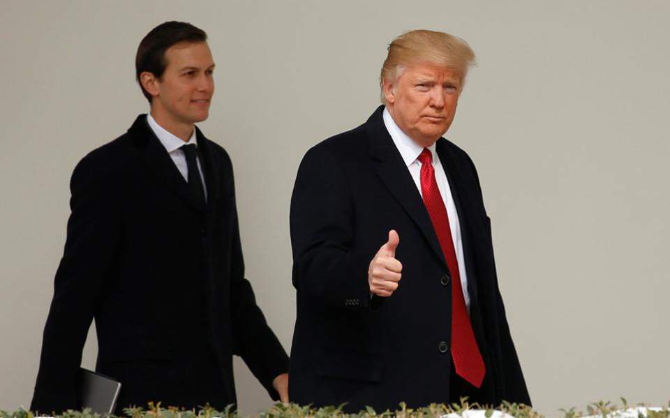 ο-γαμπρός-του-τραμπ-προσπαθεί-να-τον-πε-561149485