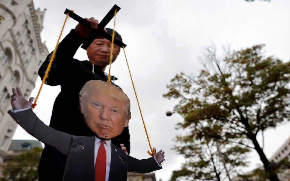 ο-σι-μπροστά-στην-αμερικανική-κάλπη-561140209