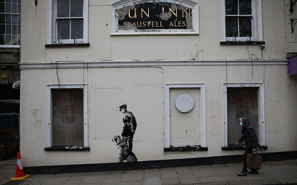 βρετανία-τάση-μικρής-μείωσης-στα-κρού-561174832