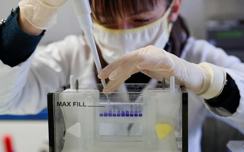 τι-δεν-ξέρουμε-για-το-εμβόλιο-της-moderna-561160162