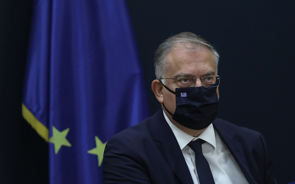 σε-καραντίνα-ο-τ-θεοδωρικάκος-561159109