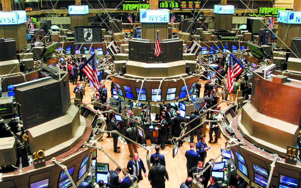 Tesla και Apple γοητεύουν τους Έλληνες-1