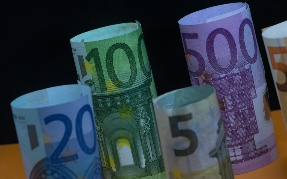 οι-δισεκατομμυριούχοι-κέρδισαν-19-τρισ-561197995