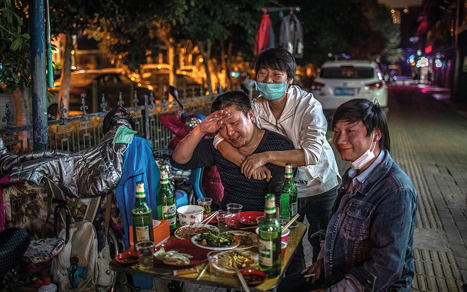 Δυόμισι μήνες μετά