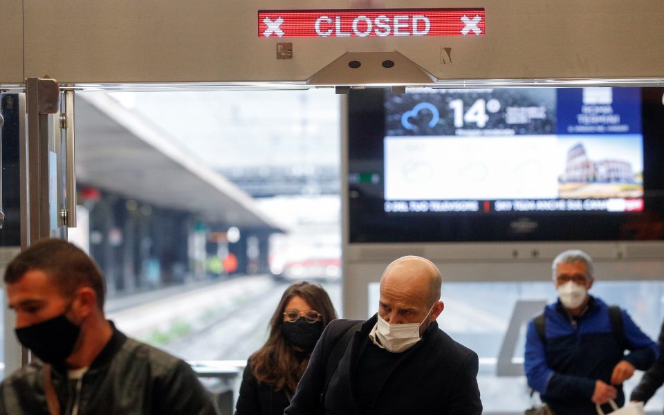 ελβετία-και-ιταλία-σταματούν-τις-διασ-561188278