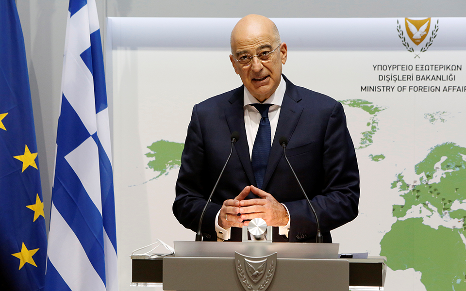 δένδιας-αντιμετωπίζουμε-μία-τουρκία-561184510