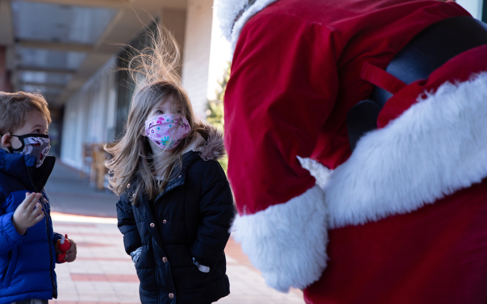 εξίσου-ευάλωτα-τα-παιδιά-στο-νέο-στέλε-561203215