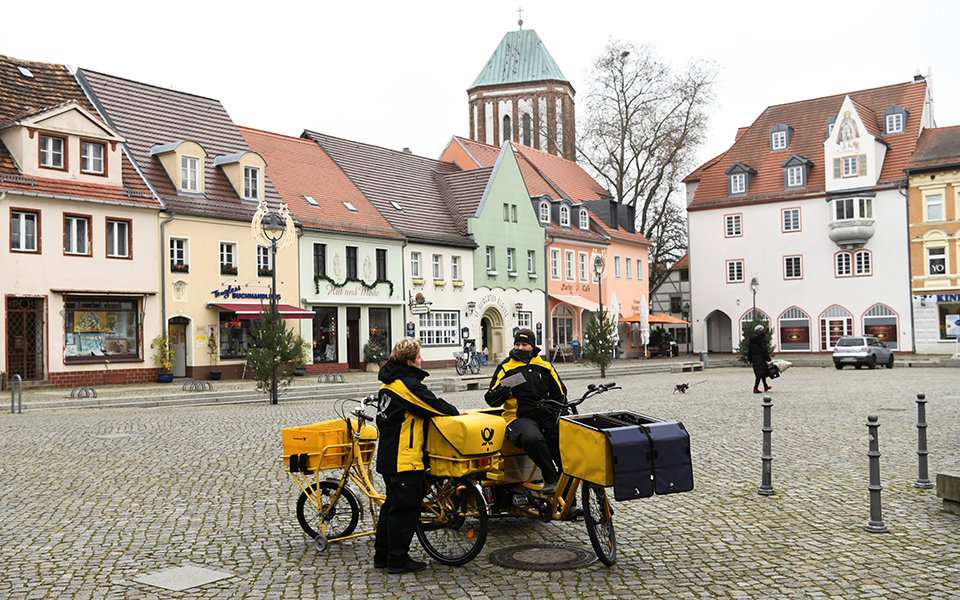 ολοταχώς-προς-γενικευμένο-lockdown-η-γερμανί-561192724