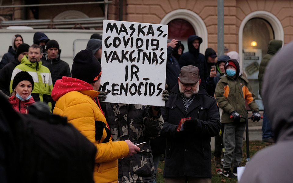 το-στοίχημα-της-ευρώπης-με-τον-εμβολια-561194137