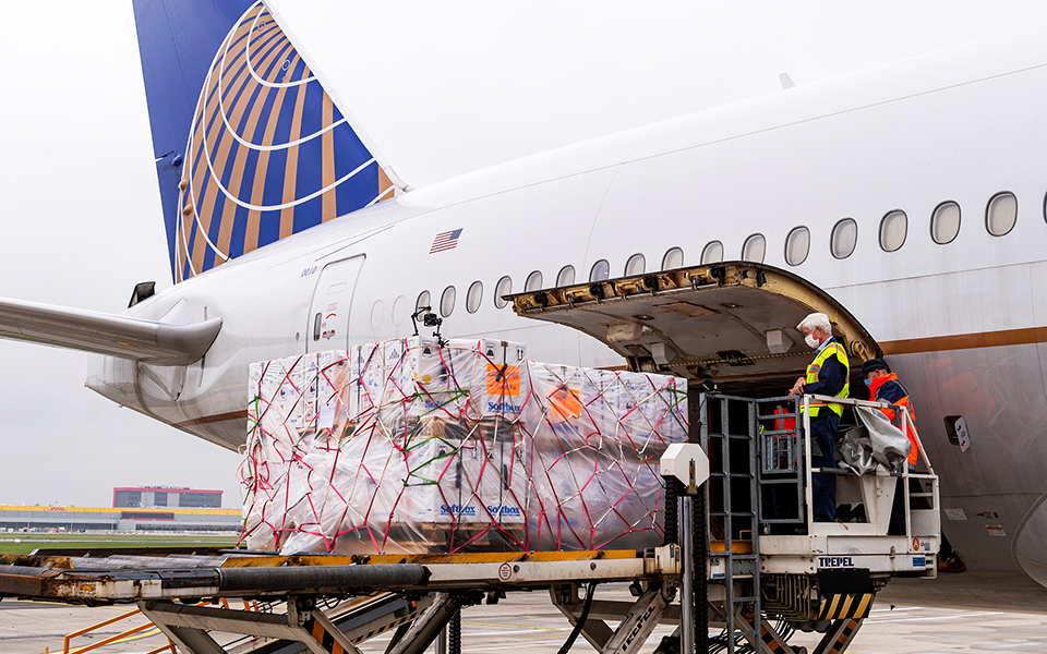 ηπα-σε-εξέλιξη-η-επιχείρηση-διανομής-τ-561194017