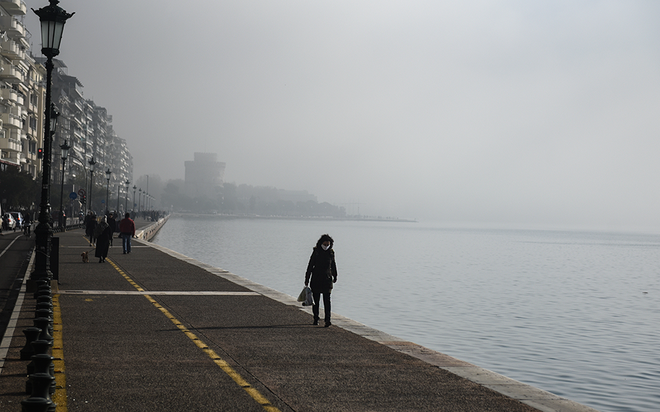 στο-τραπέζι-ακόμη-και-ολικό-lockdown-σε-κόκκ-561197845