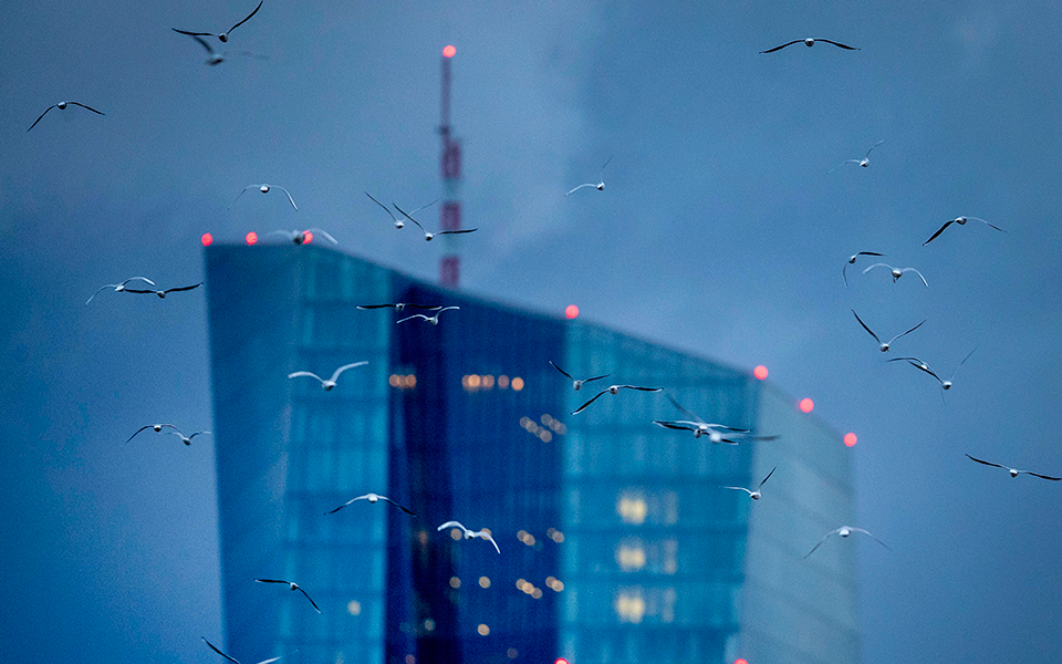 h-e-e-το-2020-από-την-υπαρξιακή-κρίση-στην-ανα-561206044