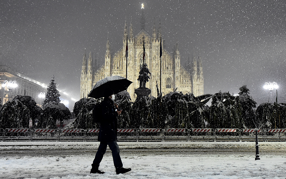 πρωτόγνωρη-χιονόπτωση-στο-μιλάνο-561209392