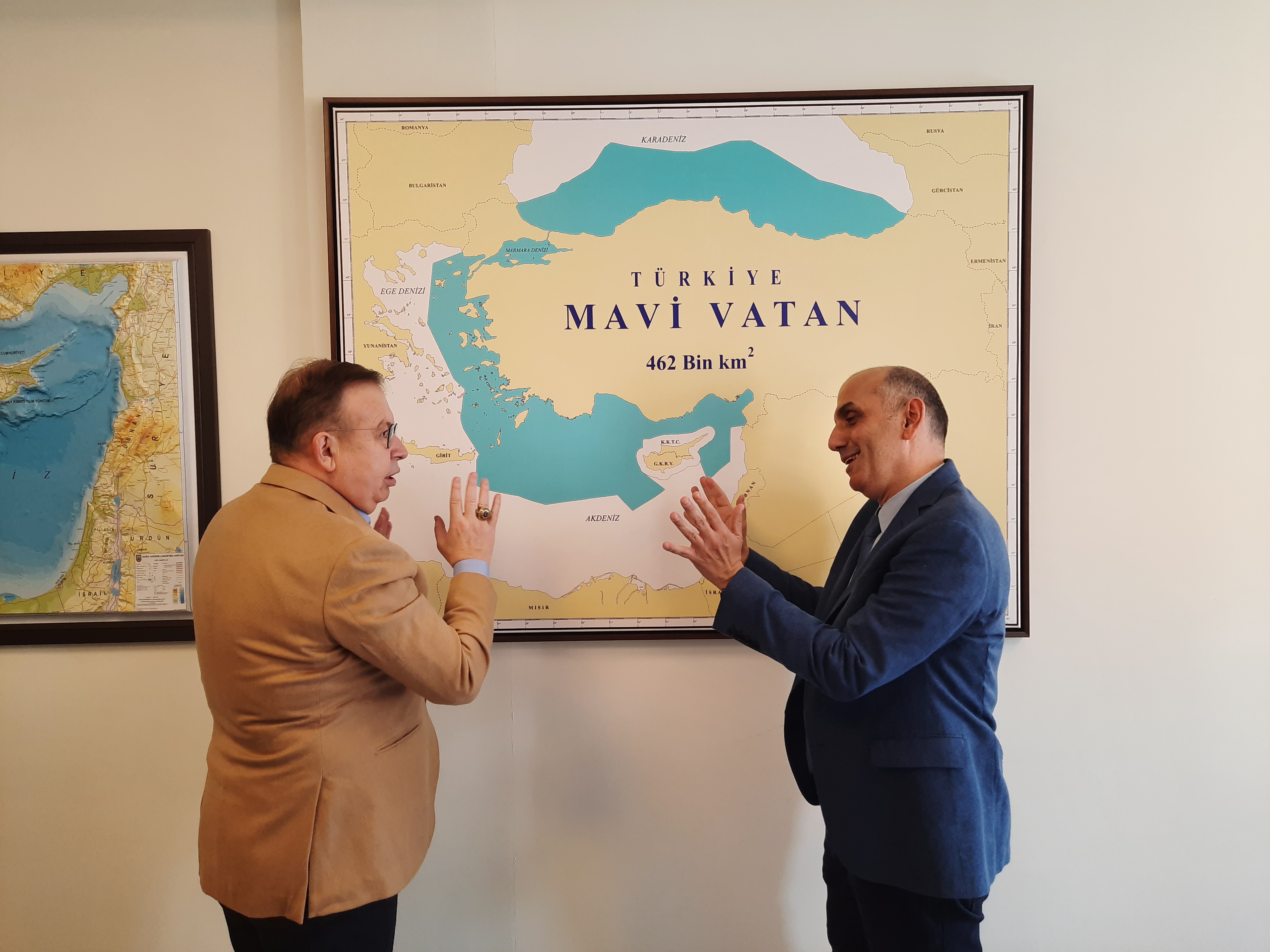 Διαβάστε στην «Καθημερινή της Κυριακής»-3