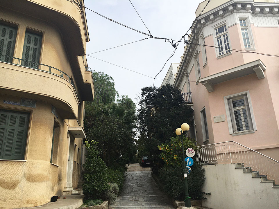 Άρωμα άλλης εποχής στη Μονμάρτρη της Αθήνας-4