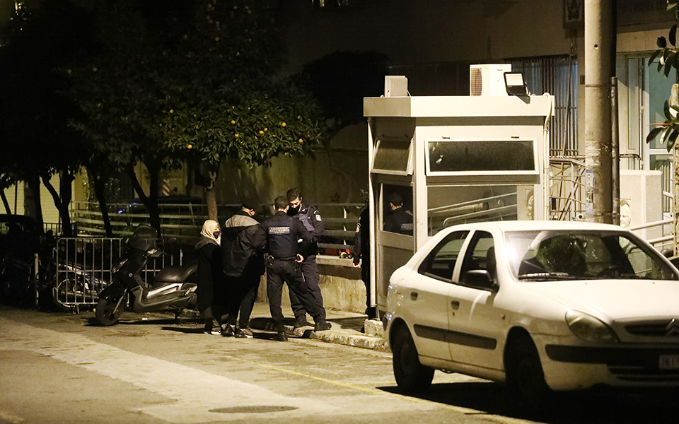 συνελήφθη-22χρονη-για-την-επίθεση-στο-α-561186406