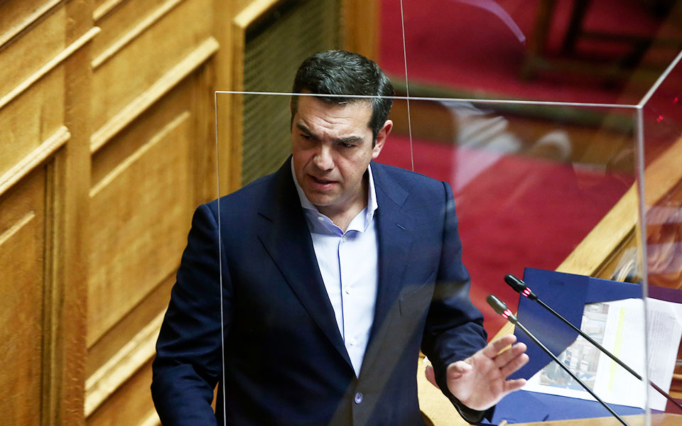 κλείνει-το-μάτι-στη-μεσαία-τάξη-ο-αλ-561196885