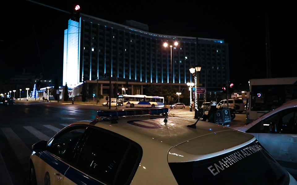 τα-μέτρα-που-θα-ισχύσουν-την-πρωτοχρον-561211450