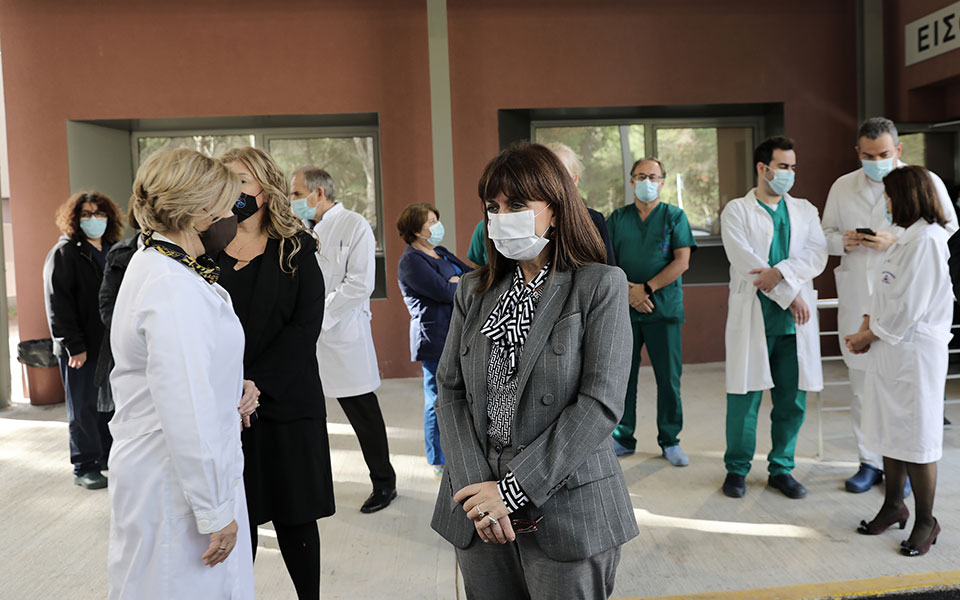 κατ-σακελλαροπούλου-ο-εμβολιασμός-εί-561212992