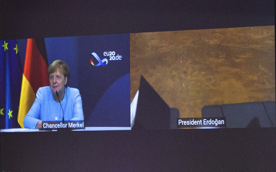 νέα-σελίδα-στις-σχέσεις-με-ε-ε-θέλει-τώ-561200590