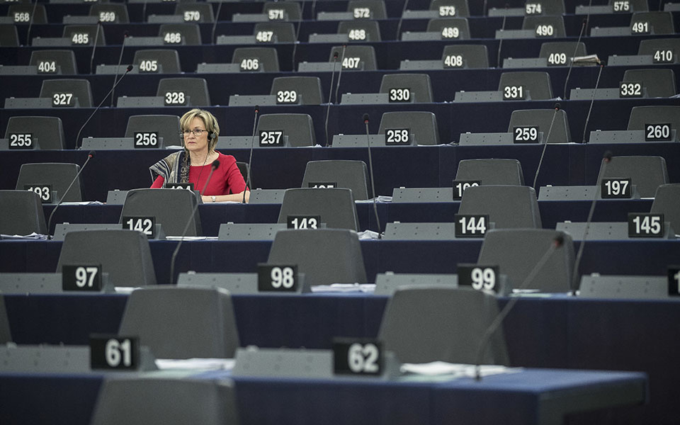 παράταση-της-απαγόρευσης-διανομής-με-561189235