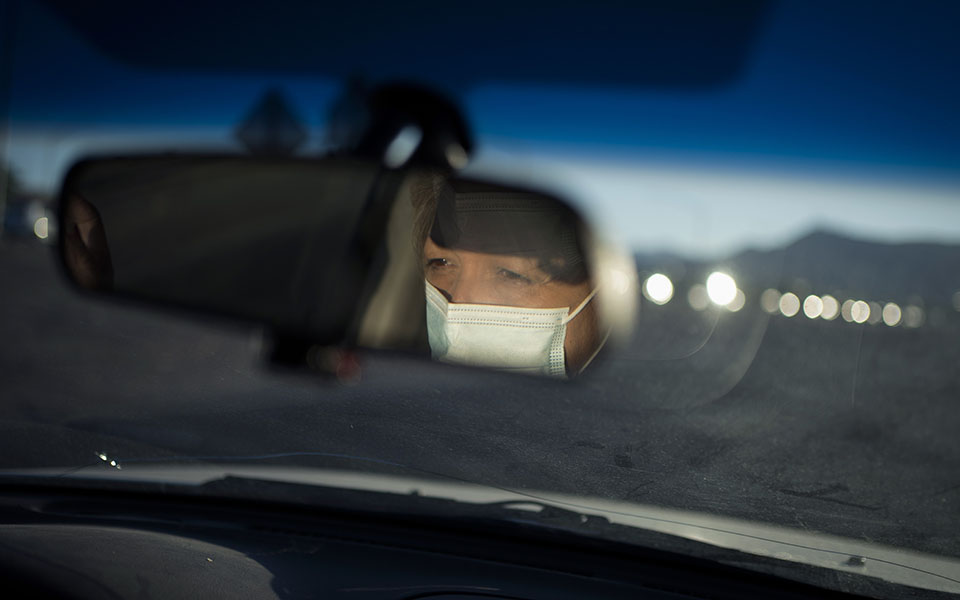 οικονομικός-εφιάλτης-η-πανδημία-για-τ-561194392