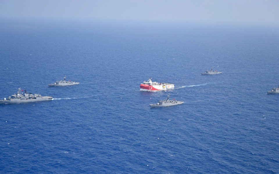 η-ευρώπη-διστάζει-ο-ερντογάν-επιτίθετ-561190414