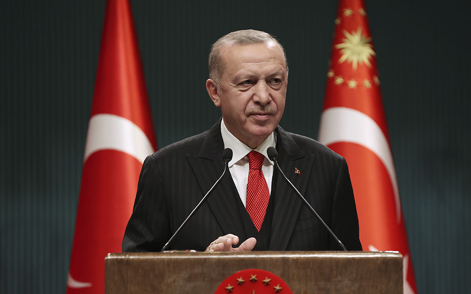 ερντογάν-ο-μητσοτάκης-αποφεύγει-το-τρ-561189874