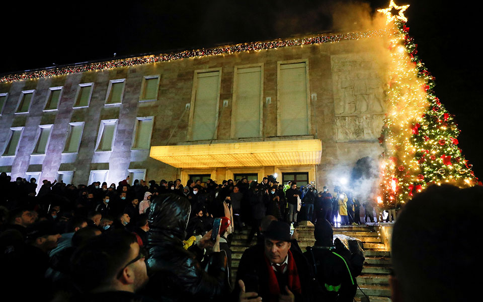 αλβανία-οργή-και-διαδηλώσεις-για-τον-θ-561190468