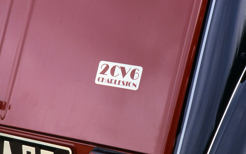 To θρυλικό Citroen 2CV Charleston γίνεται 40 ετών-1