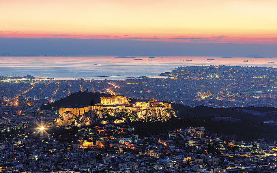 συζήτηση-για-το-χθες-και-το-αύριο-της-χώ-561184789