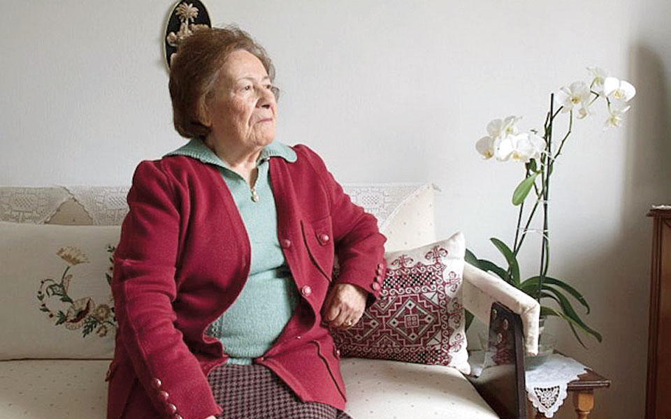 εσθήρ-κοέν-ποτέ-πια-άνθρωποι-μη-ζήσο-561185497