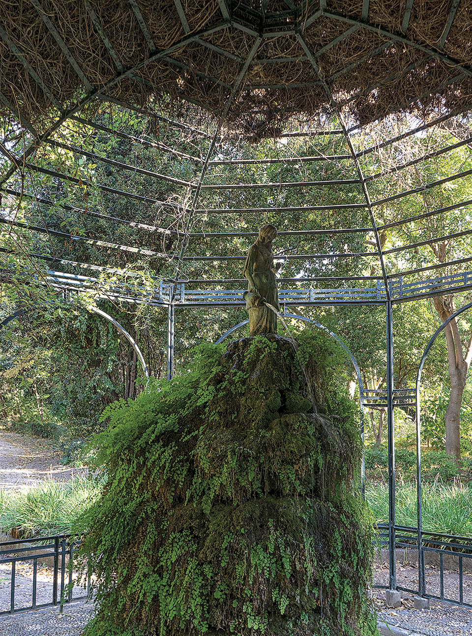 «Υδάτινο ταξίδι» στο κέντρο της Αθήνας-3