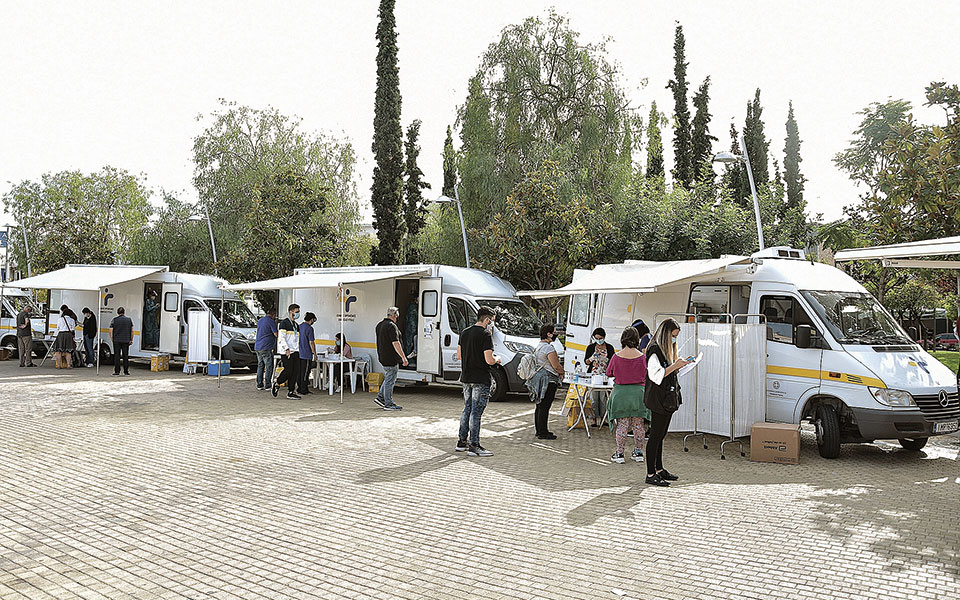 οι-αδύναμοι-κρίκοι-της-πανδημίας-561186031