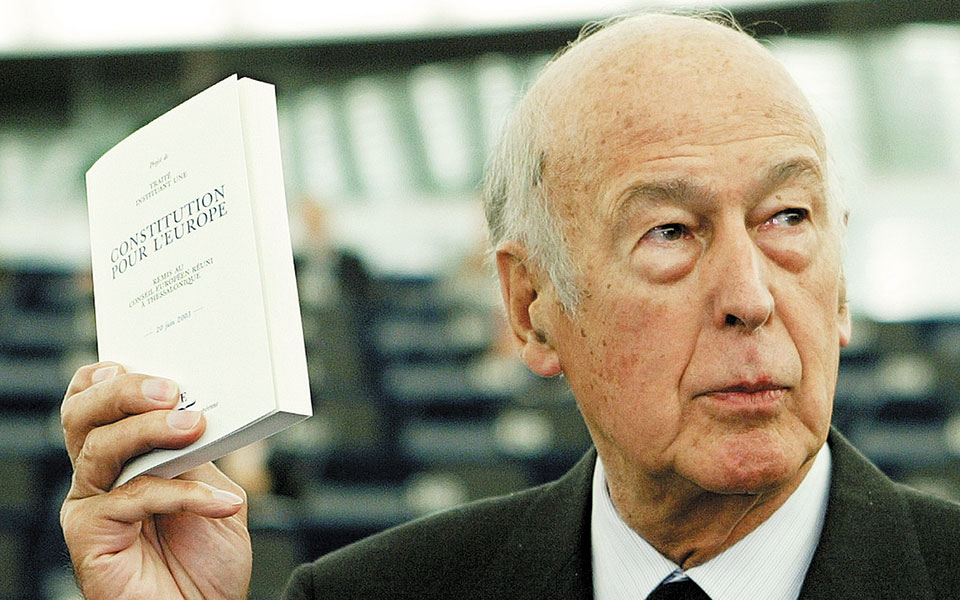 γάλλος-ευρωπαίος-και-φιλέλληνας-561185971