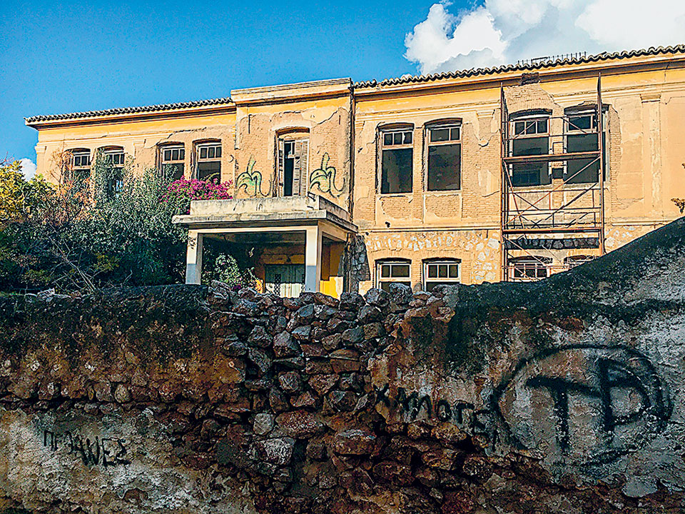 Άνω Πετράλωνα: Με την αύρα παλιάς αθηναϊκής γειτονιάς-2