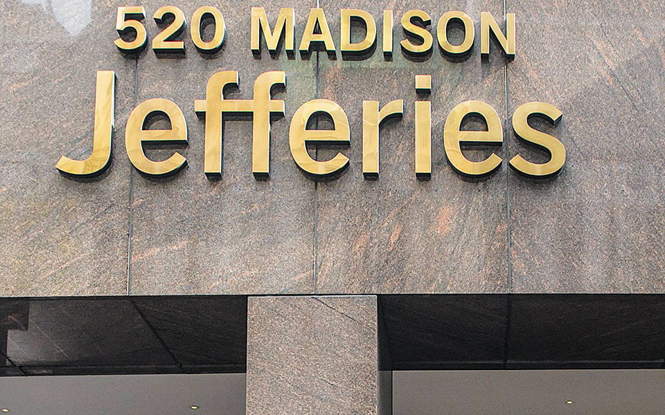 ισχυρή-ανάκαμψη-το-2021-βλέπουν-ξένοι-α-561190339