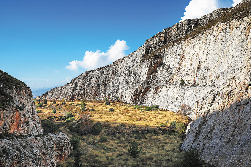 Εναλλαγές χρωμάτων στον δρόμο για το Κακόρεμα-2