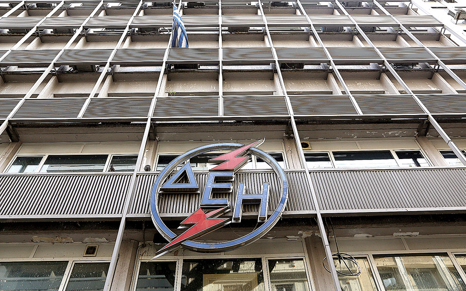 ξαναγράφει-το-σχέδιο-για-τα-φωτοβολτα-561191641