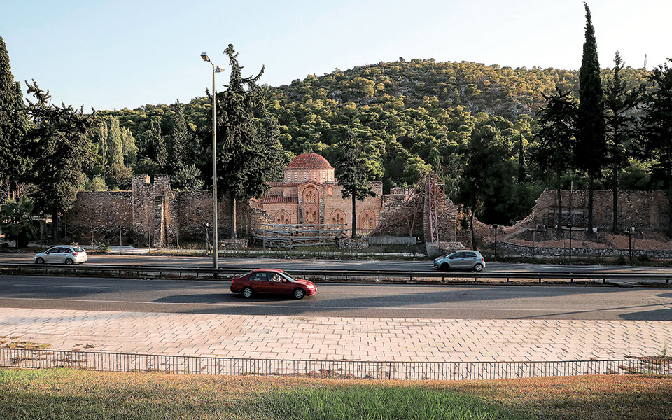 δαφνί-και-αφαία-σκαραμαγκά-για-αρχαρί-561191911