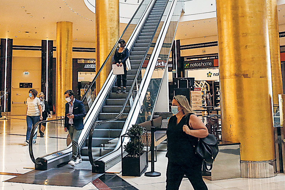 Η δοκιμασία του υβριδικού ανοίγματος των μαγαζιών-1