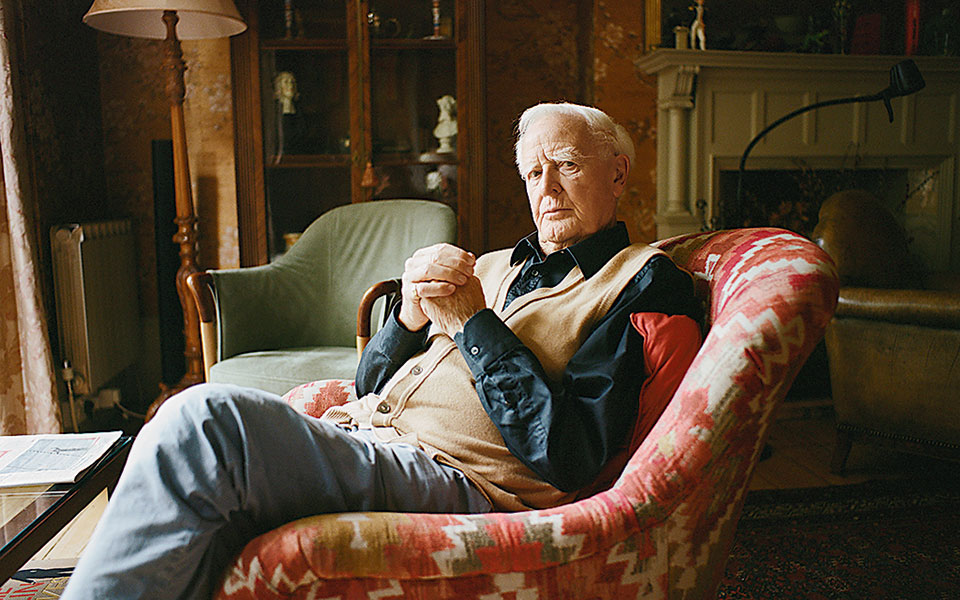 γίναμε-όλοι-λίγο-κατάσκοποι-561195640